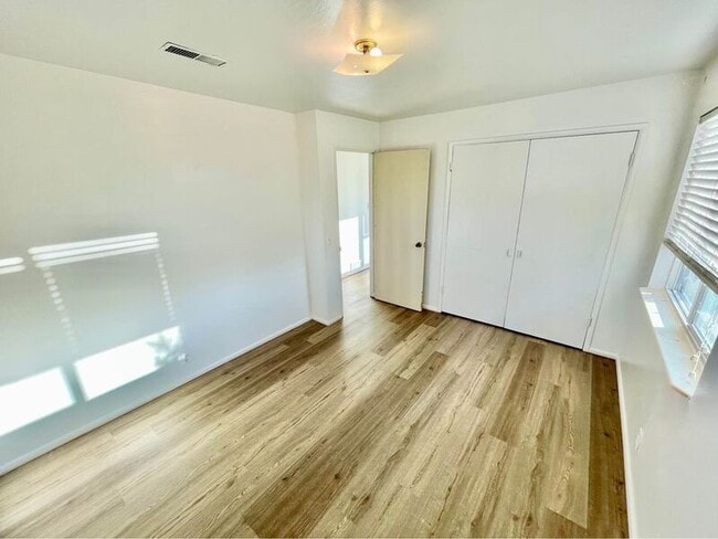 Building Photo - 125 S 200 W