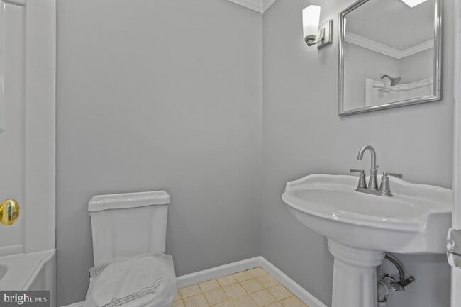 Building Photo - 2828 Beckon Dr