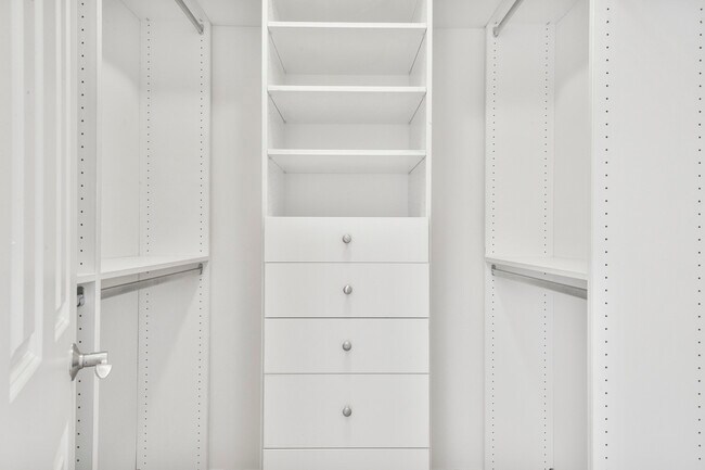 Building Photo - 55 1st St