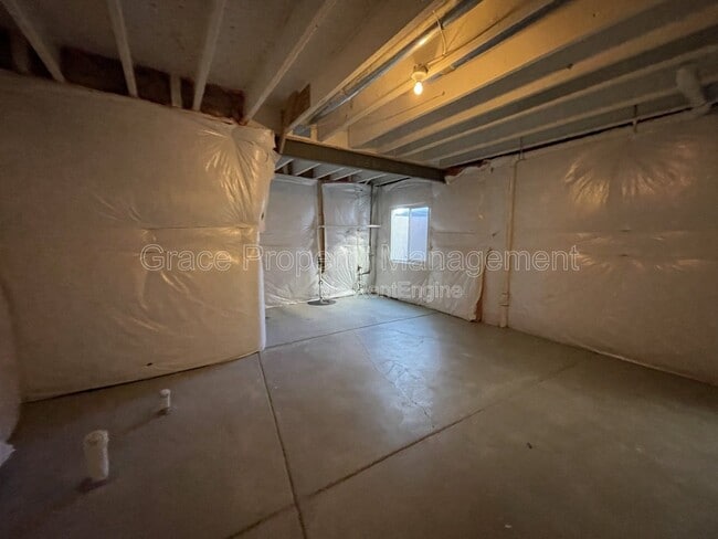Building Photo - 618 W 171st Pl
