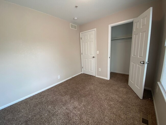 Building Photo - 1731 Morningside Dr