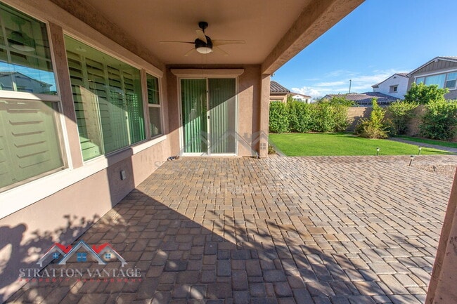 Building Photo - 959 W Zion Pl