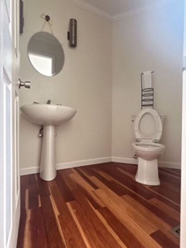 Building Photo - Spacious 4 bedroom Meridian Campus home wi...