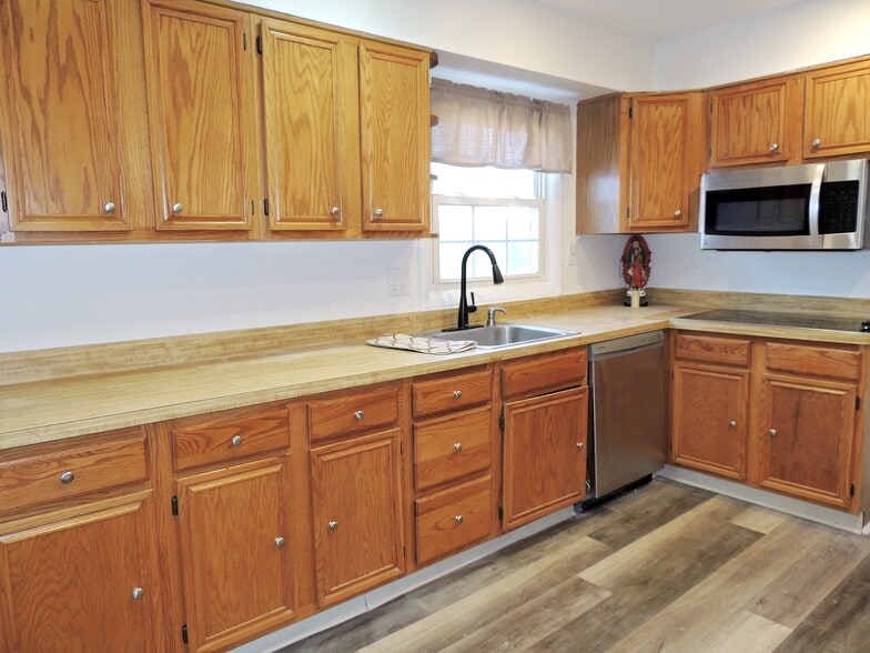 Building Photo - 2811 Birdseye Ln