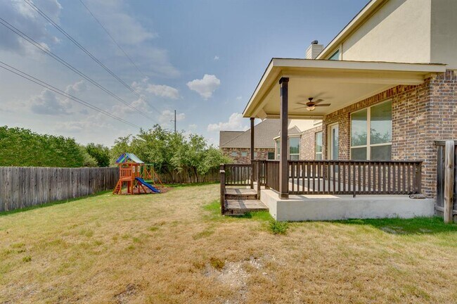 Building Photo - 845 Richardson Ln