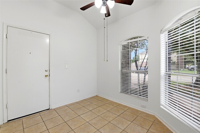 Building Photo - 18427 Grove Brook Ln