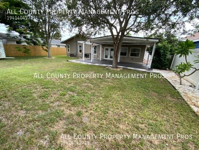 Building Photo - 811 33rd St Ct W
