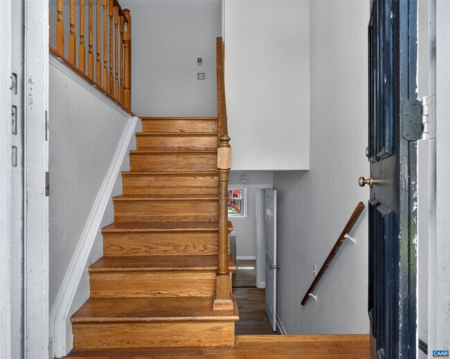 Building Photo - 308 Eastbrook Dr