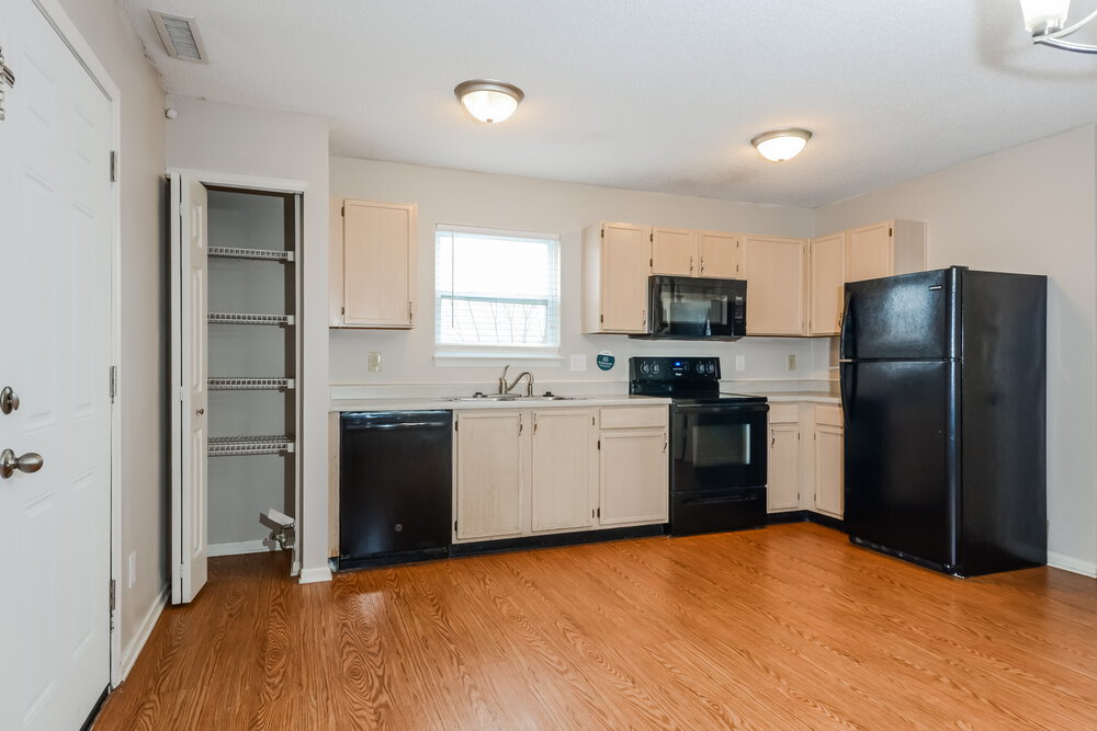 Building Photo - 35 Frostwood Ln