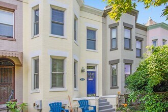 Building Photo - Charming Capitol Hill House| Don't miss the 3D-TOUR!