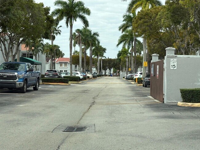 Building Photo - 4744 NW 114th Ave