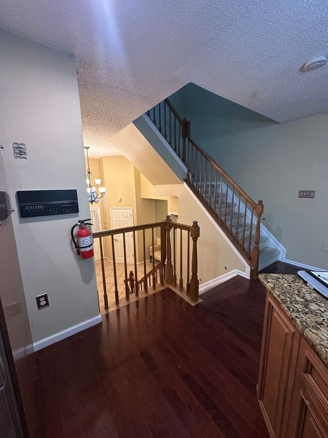 Building Photo - 26 Catherine Ct