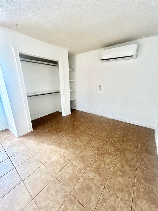 Building Photo - 116 Soledad Loop