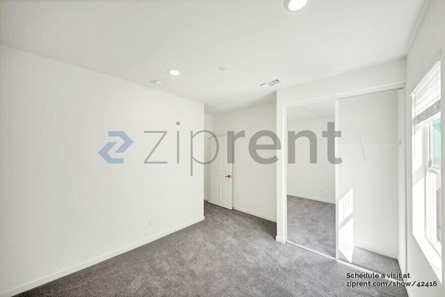 Building Photo - 41207 Alegria Ln