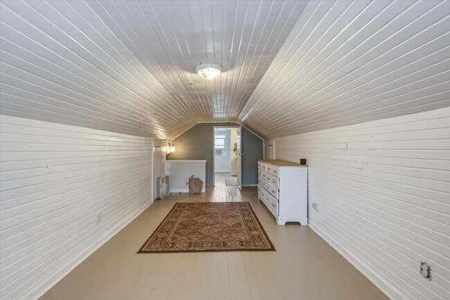 Building Photo - COME HOME TO THIS THREE BEDROOM CHARMER