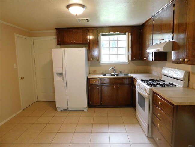 Building Photo - 508 Mimosa Rd