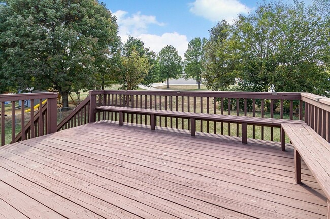 Building Photo - 3 Bedroom 2 Bath in Warrensburg