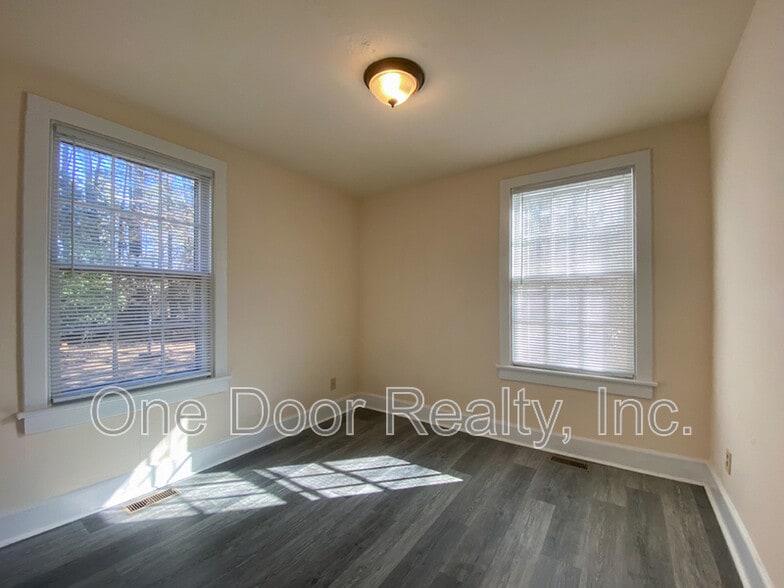 Building Photo - 715 Lafayette St