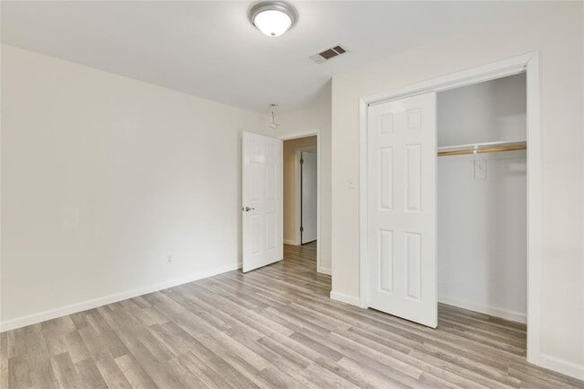 Building Photo - 1402 Citation Cir