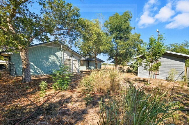 Building Photo - 609 Carlos G Parker Blvd NW