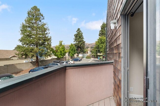 Building Photo - 454 Bolinger Common