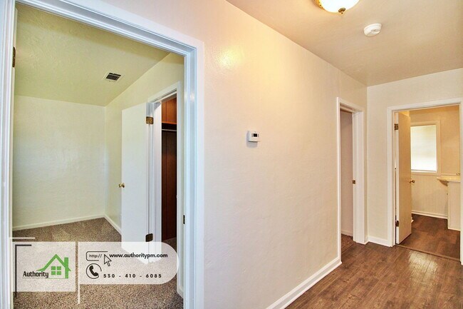 Building Photo - 3010 Church St