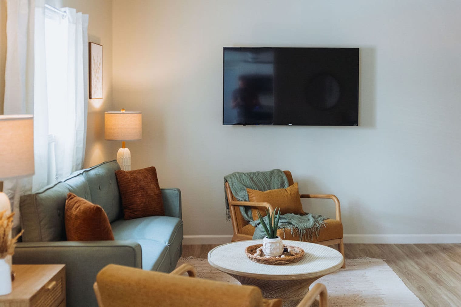 Building Photo - 308 Lamont St