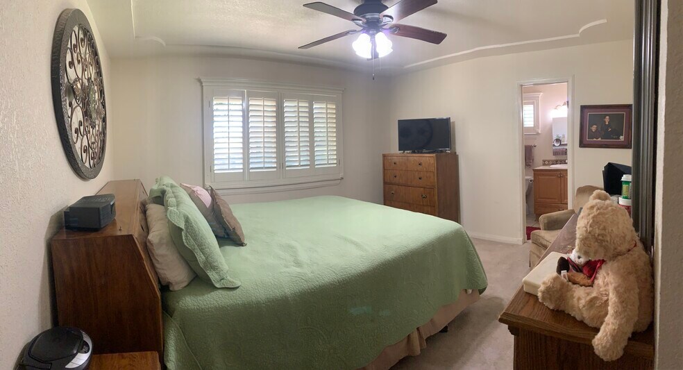 Building Photo - 678 El Parque Dr