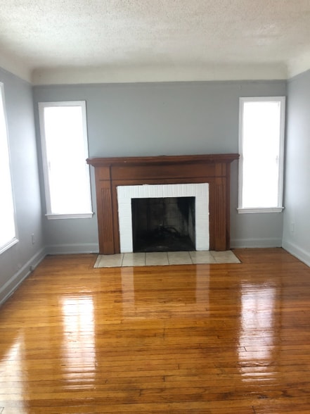 Building Photo - 11415 Littlefield St