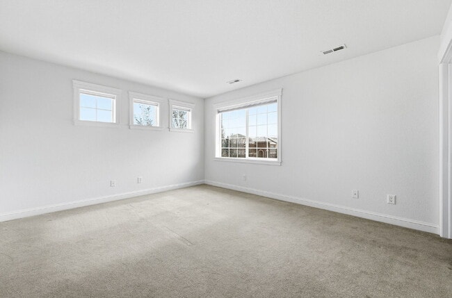 Building Photo - Luxurious 4-Bed Retreat with Expansive 6,053 sq. ft. Layout, High-End Finishes, Flexible Living S...