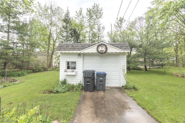 Building Photo - 7381 Portage St