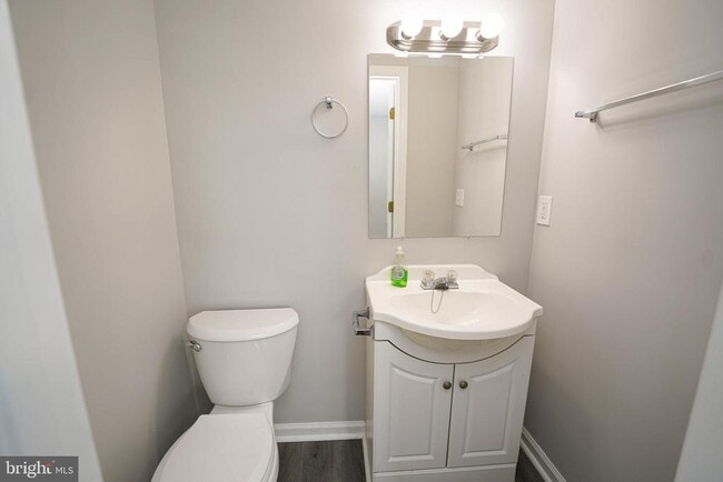 Building Photo - 737 Magnolia Dr