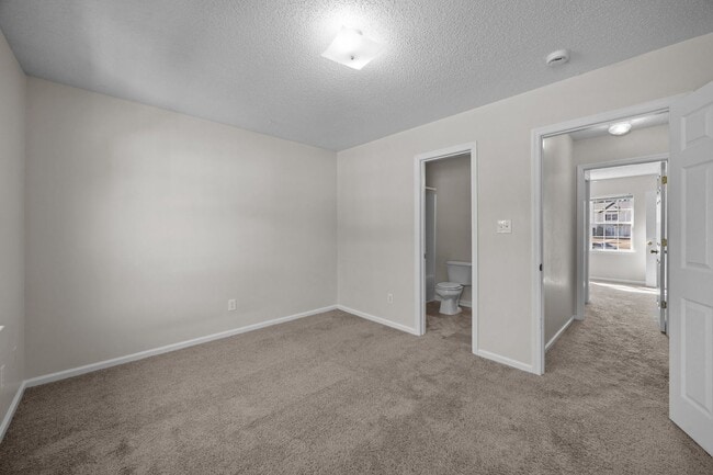 Building Photo - Welcome to Marsh Oaks!