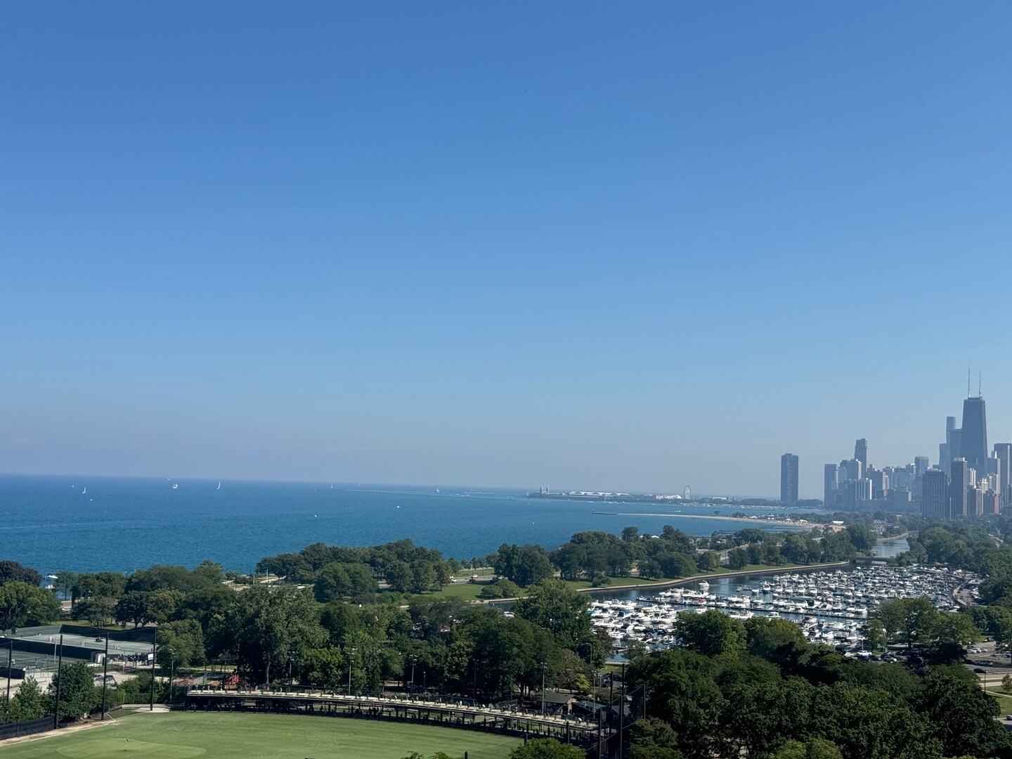 Building Photo - 2970 N Lake Shore Dr