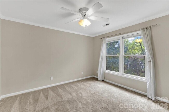 Building Photo - 3112 English Sparrow Ln