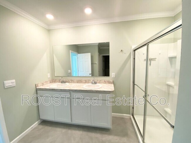 Building Photo - 7499 Tourmaline Dr