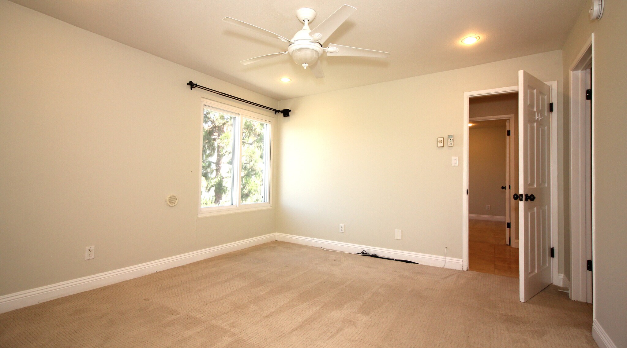 Building Photo - 8163 Redlands St