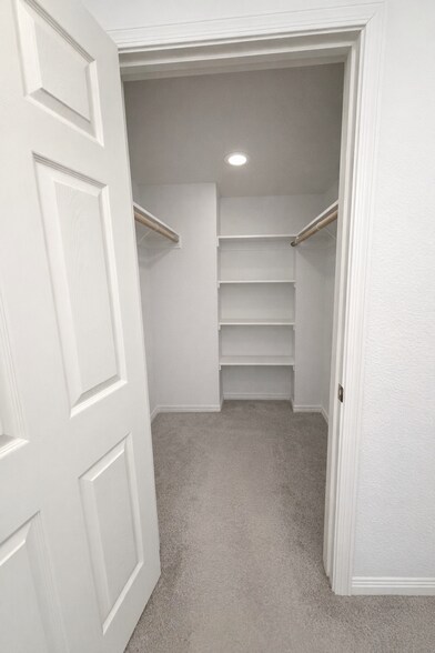 Master bedroom closet - 220 N 22nd Pl