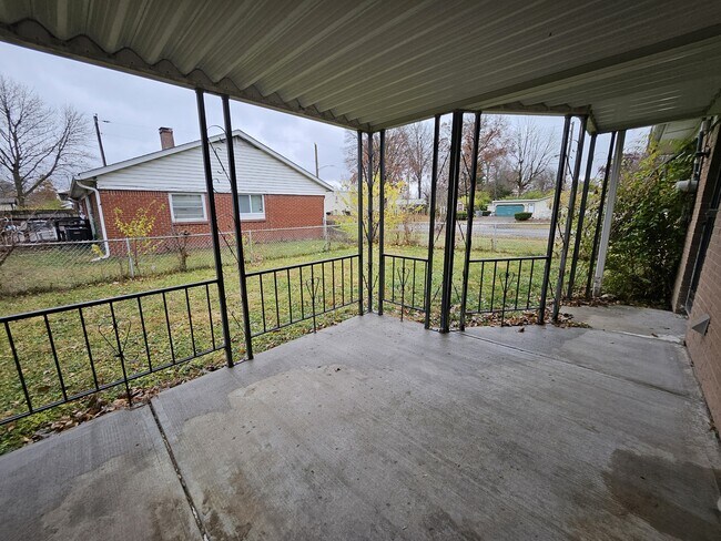 Building Photo - 3403 N Hartman Dr