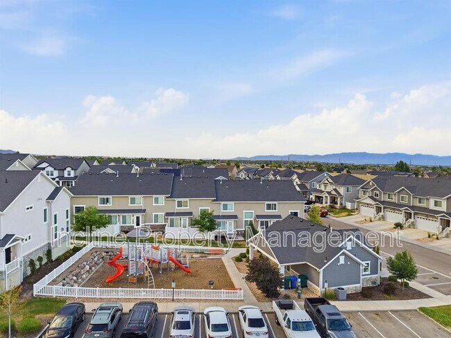 Building Photo - 4863 Spire Wy