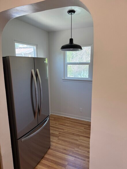 Building Photo - 2734 Lytelle Pl