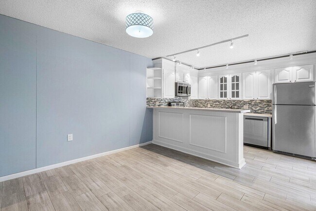 Building Photo - 1311 13th Terrace