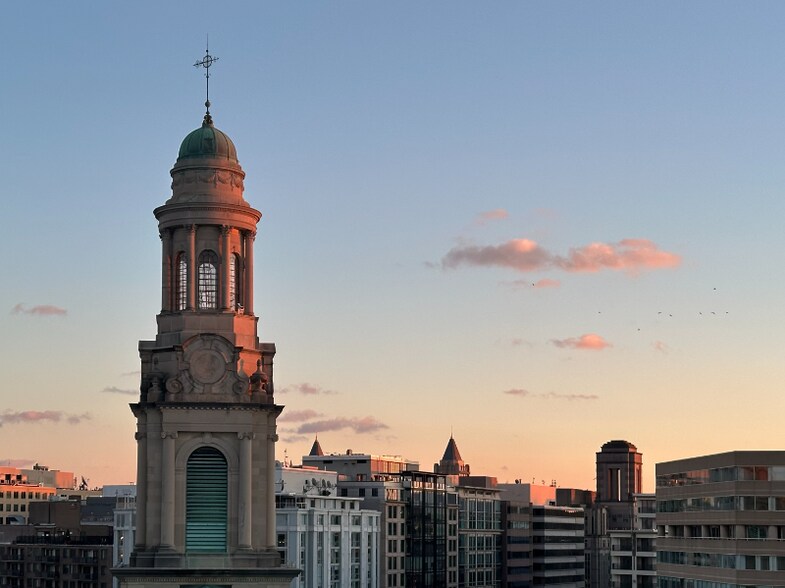 Building Photo - 1420 N St NW