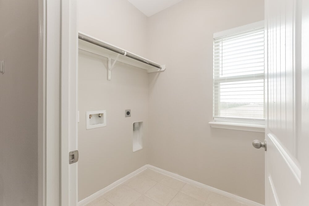 Building Photo - 339 Sea Breeze Dr