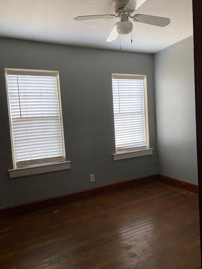 Building Photo - NEAR TMH/LEON HIGH