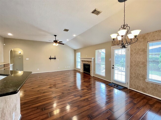 Building Photo - 1602 Lawick Cir