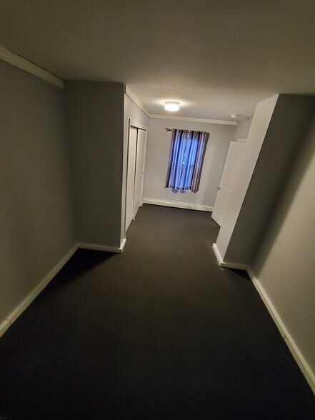 Room 2 - 104 Fair St