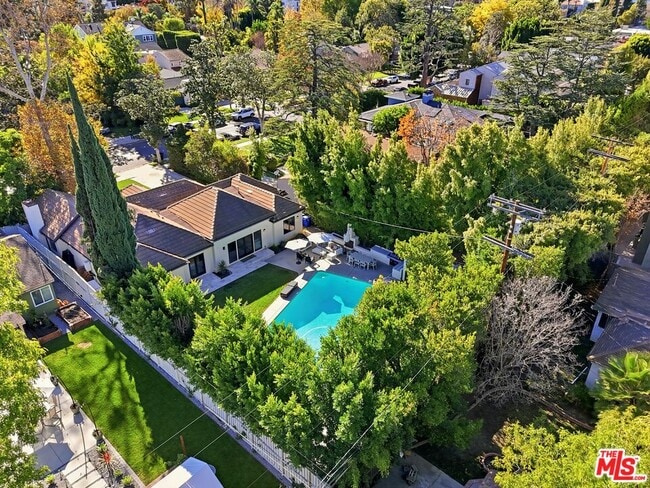 Building Photo - 13201 Bloomfield St