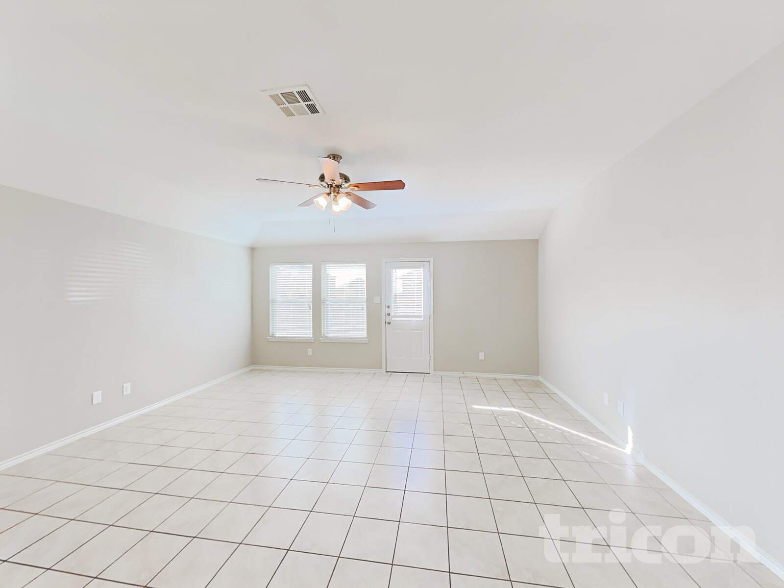 Building Photo - 2511 Glen Hollow Dr