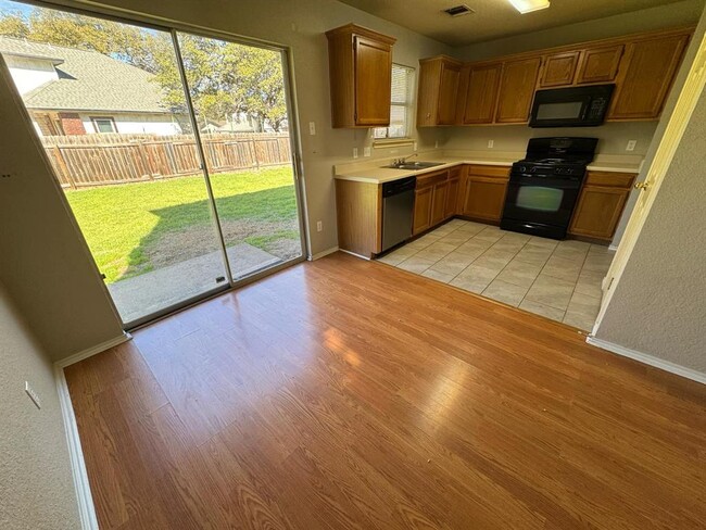 Building Photo - 8901 Vigen Cir